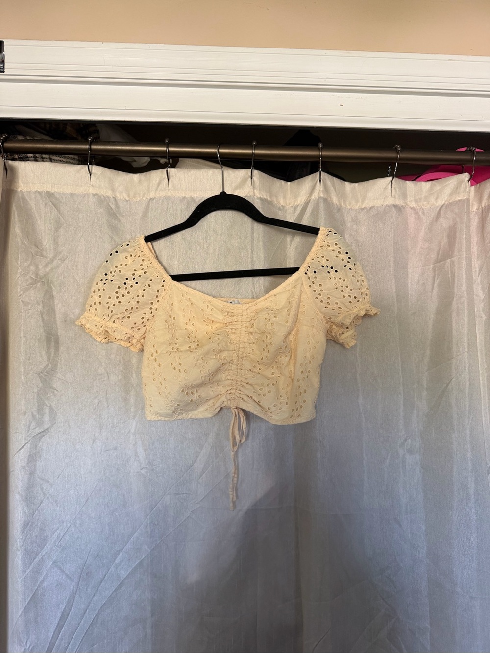 Women’s Butter Yellow Eyelet Ruched Crop Top